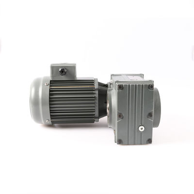 Moteur hélicoïdal 4 Polonais de vitesse d'axe de parallèle de M1 2.2KW